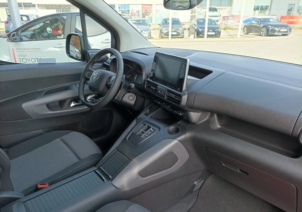 Toyota Proace City Verso cena 151900 przebieg: 1, rok produkcji 2024 z Bodzentyn małe 631